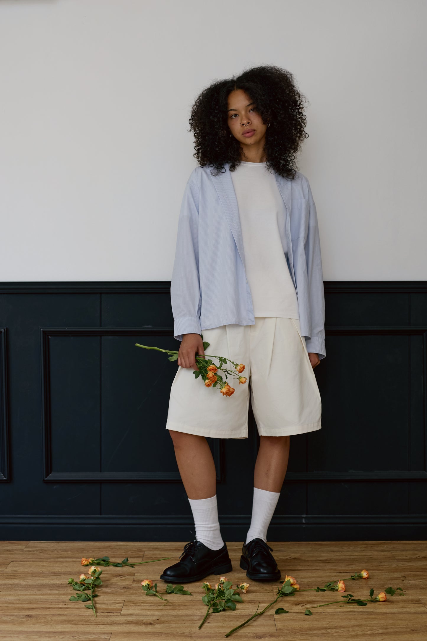 Pleated Side-zip Cropped Pants Off-White