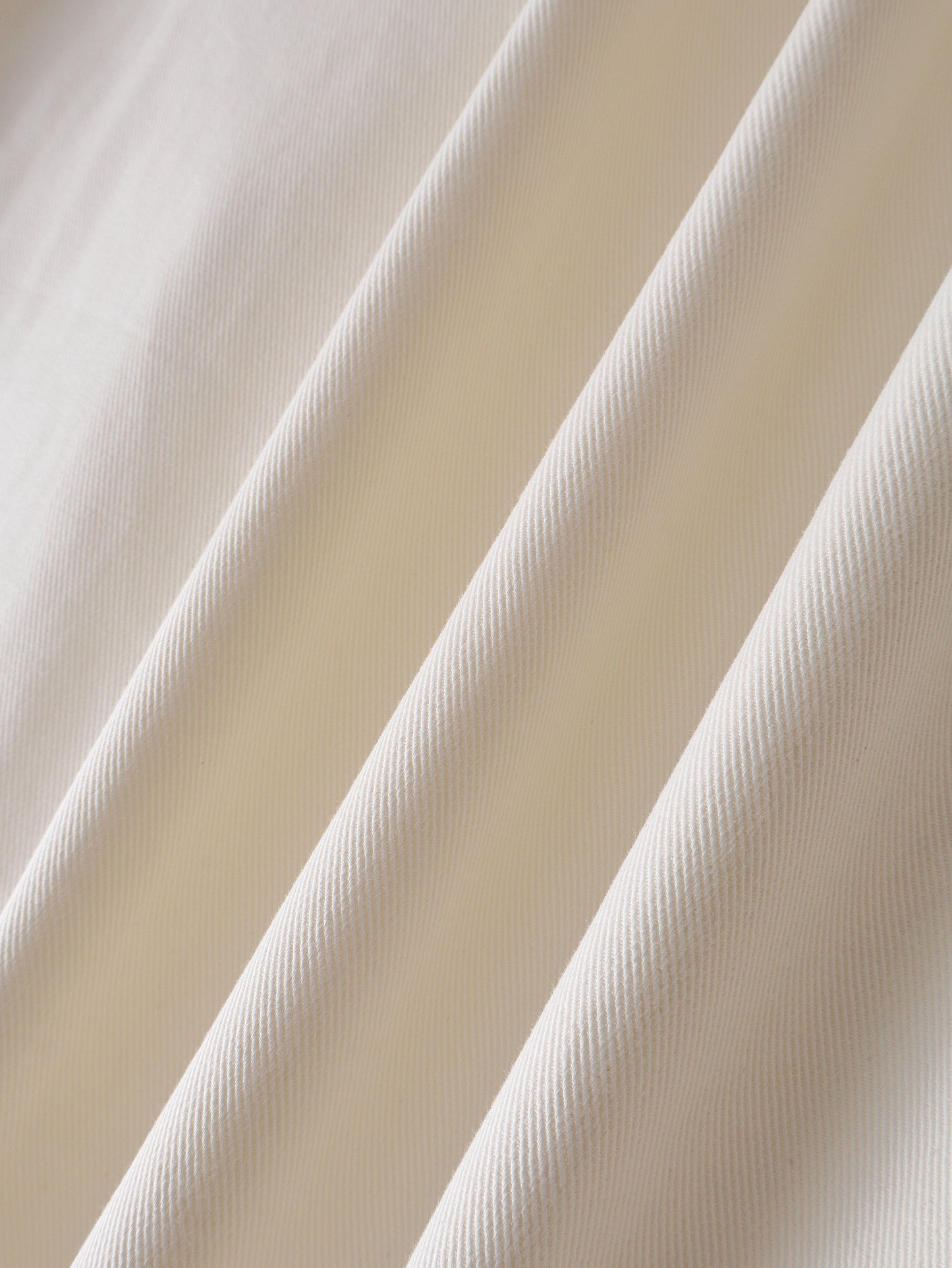 Pleated Side-zip Cropped Pants Off-White